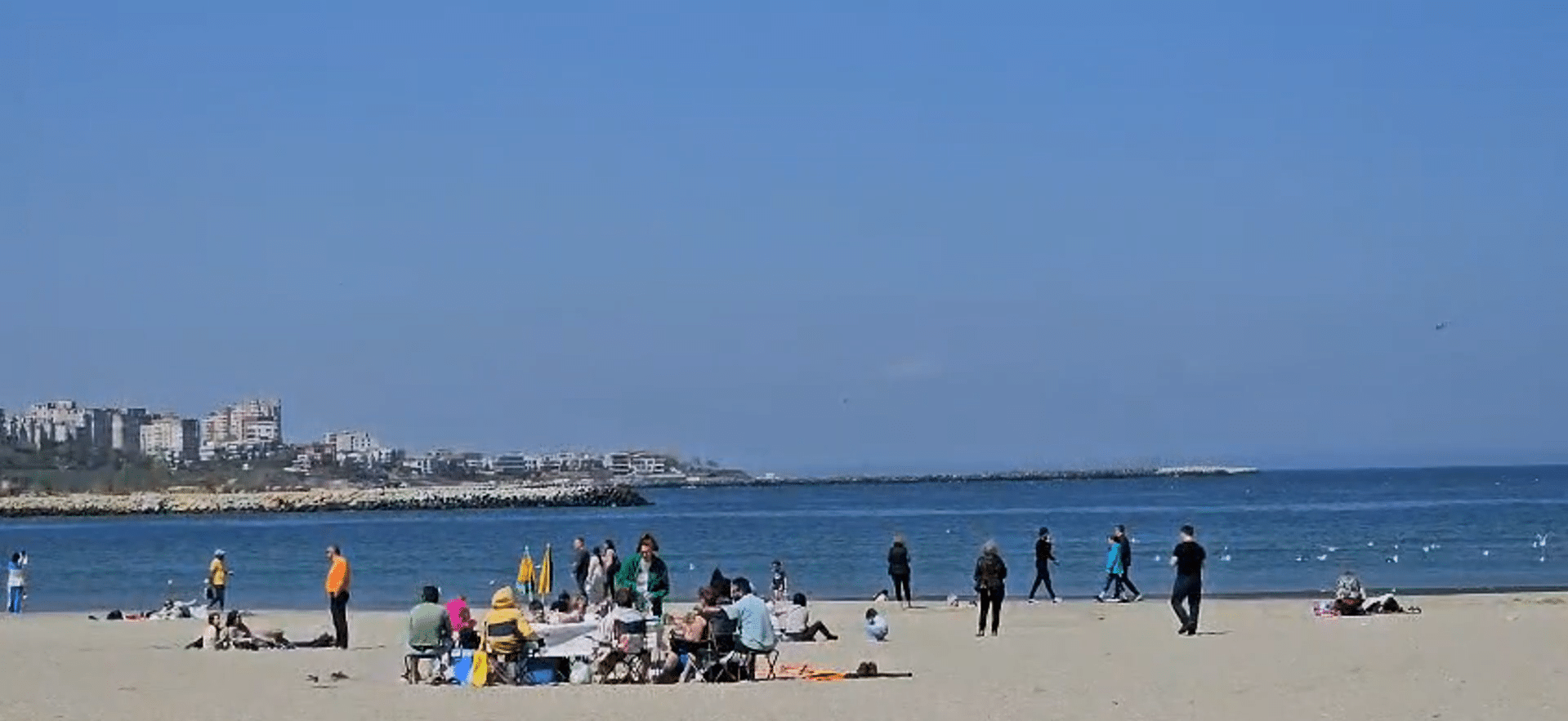 Soare, mare și voie bună: Paște cu vreme perfectă la Constanța