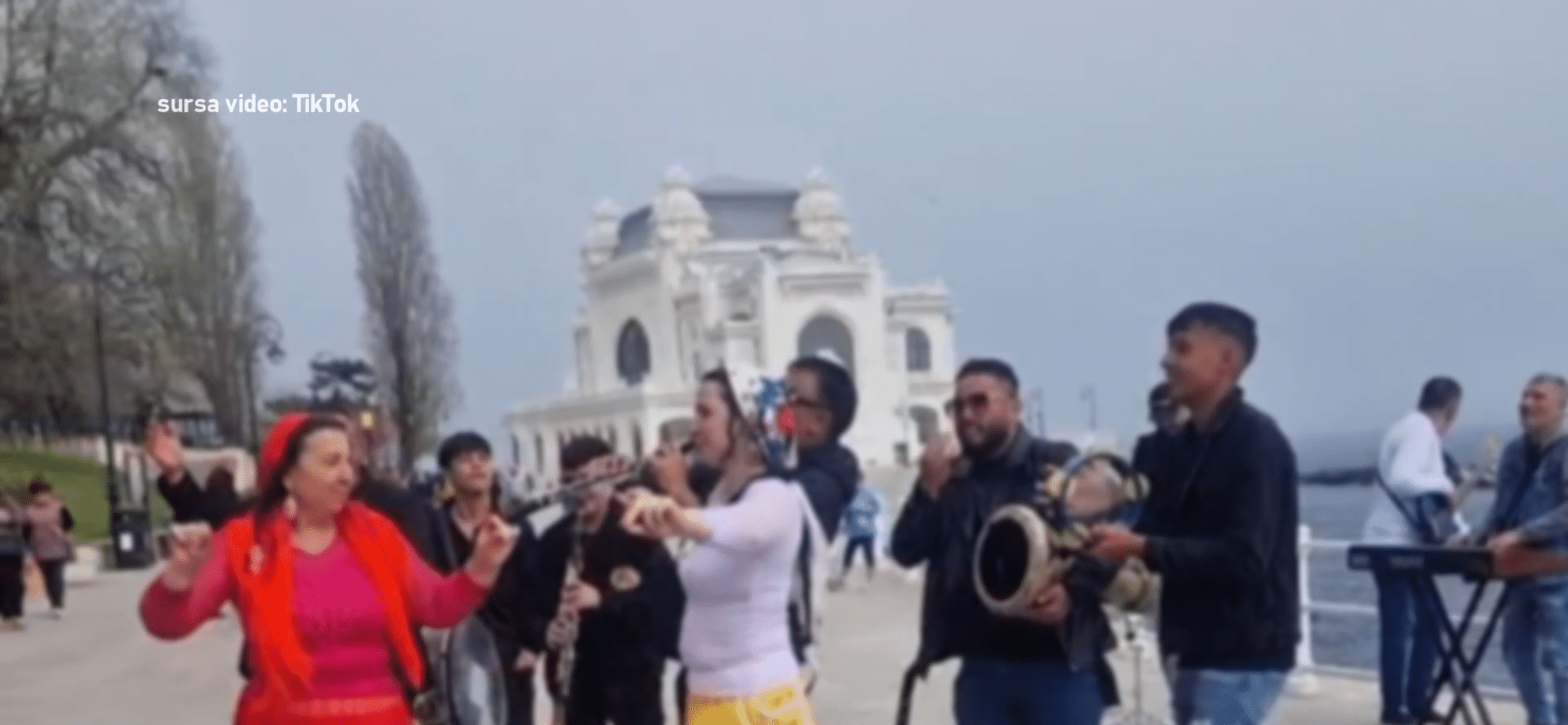 Gurban sărbătorit cu muzică și dans pe faleza Cazinoului din Constanța