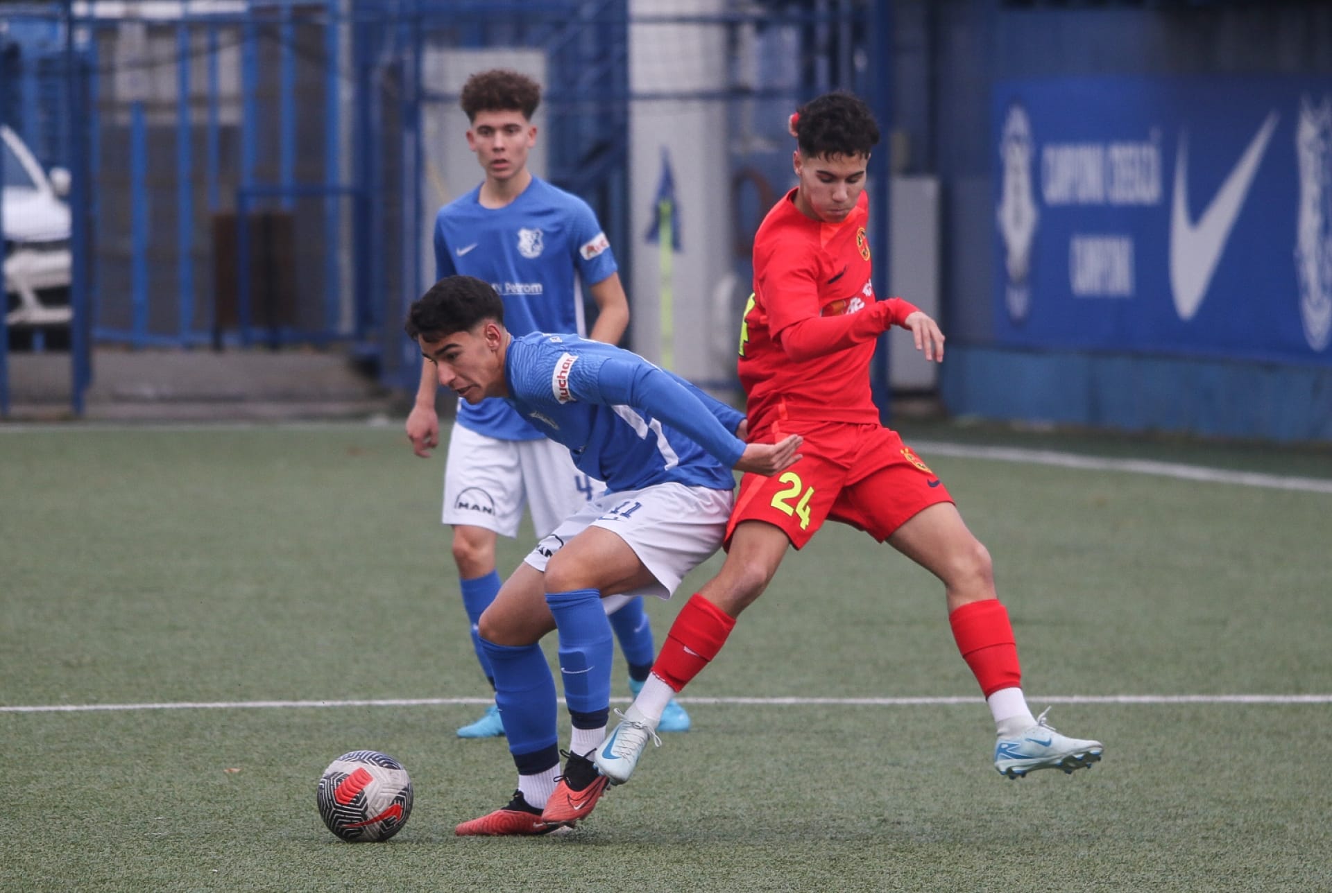 Rezultate excelente pentru Academia Hagi în campionatele de elită