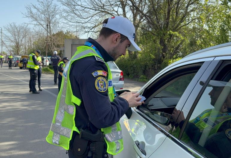 VIDEO. Minivacanța de Paște, sub supravegherea poliției: Filtre, amenzi și infracțiuni descoperite de polițiști