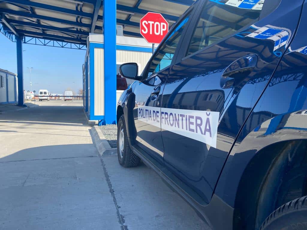 Cetățean turkmenistan depistat de polițiștii de frontieră la volanul unui autoturism cu un permis de conducere fals