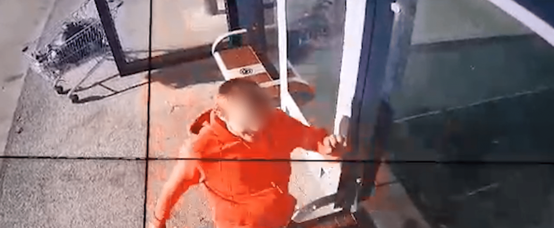 Scene de vandalism pe bulevardul Lăpușneanu: Agresorul, internat la Psihiatrie