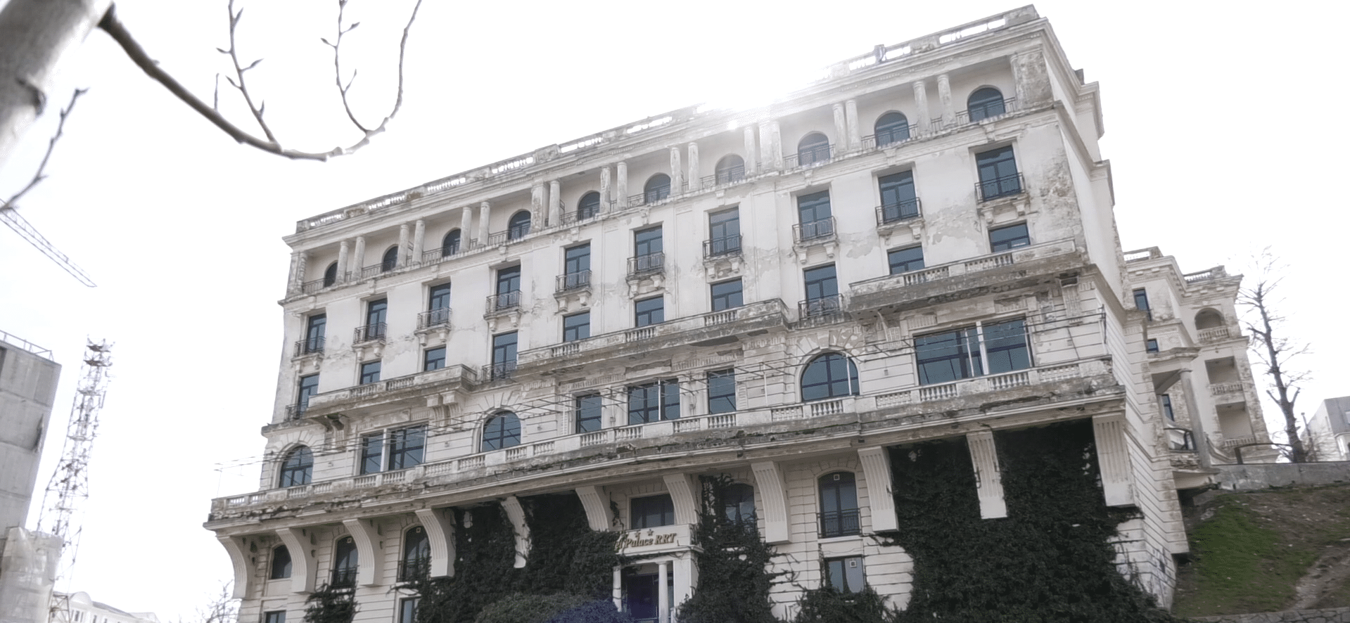 Renaște simbolul eleganței: Hotelul Palace din Constanța intră în reabilitare
