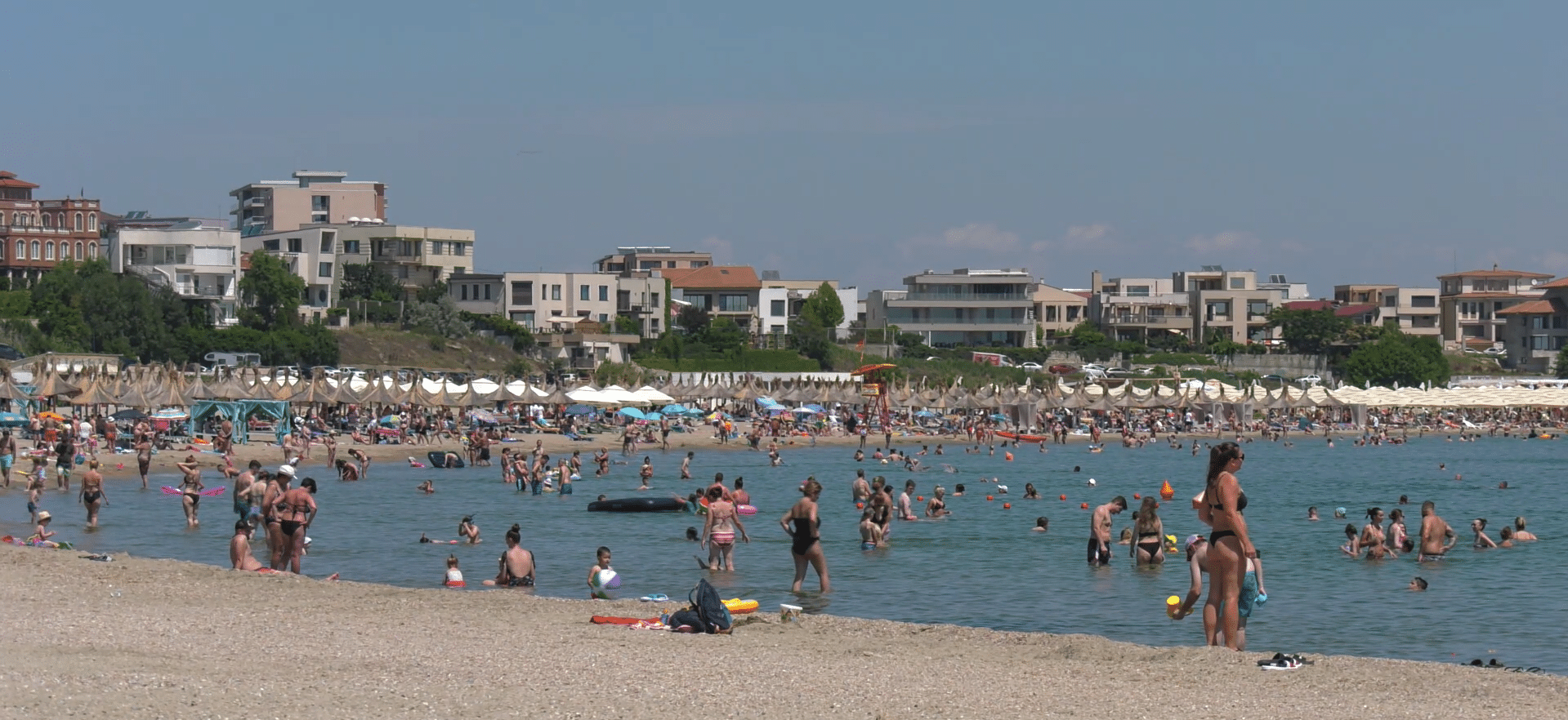 Voucherele de vacanță își pierd valoarea: Bugetarii renunță, hotelierii pierd turiști