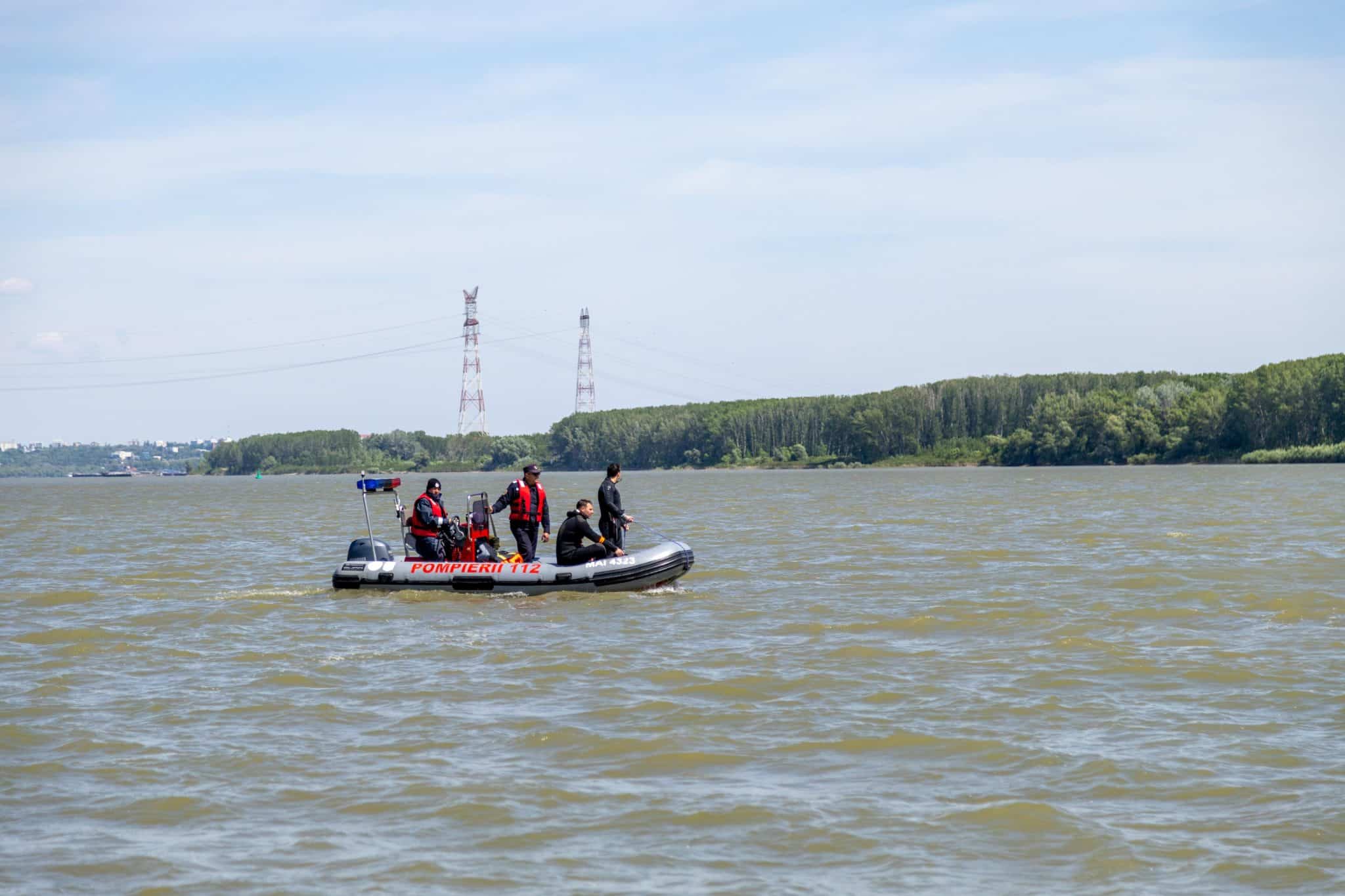 Continuă căutările tânărului dispărut în Dunăre, în zona localității Smârdan, la sfârșitul lunii aprilie