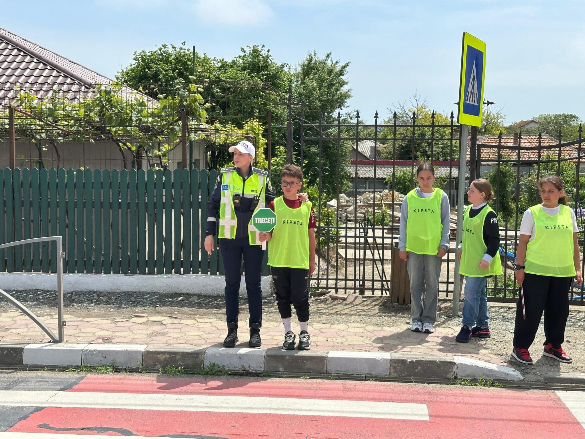 Patrula școlară din Tuzla, parteneră a Poliției în promovarea siguranței rutiere