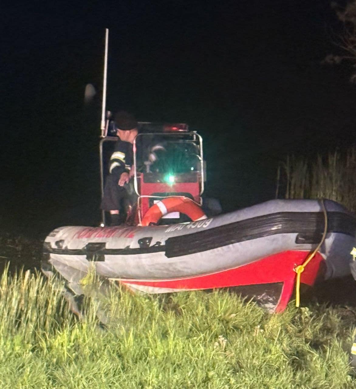 Accident naval în Delta Dunării: 9 persoane în apă, barcă distrusă, tragedie evitată în ultima clipă