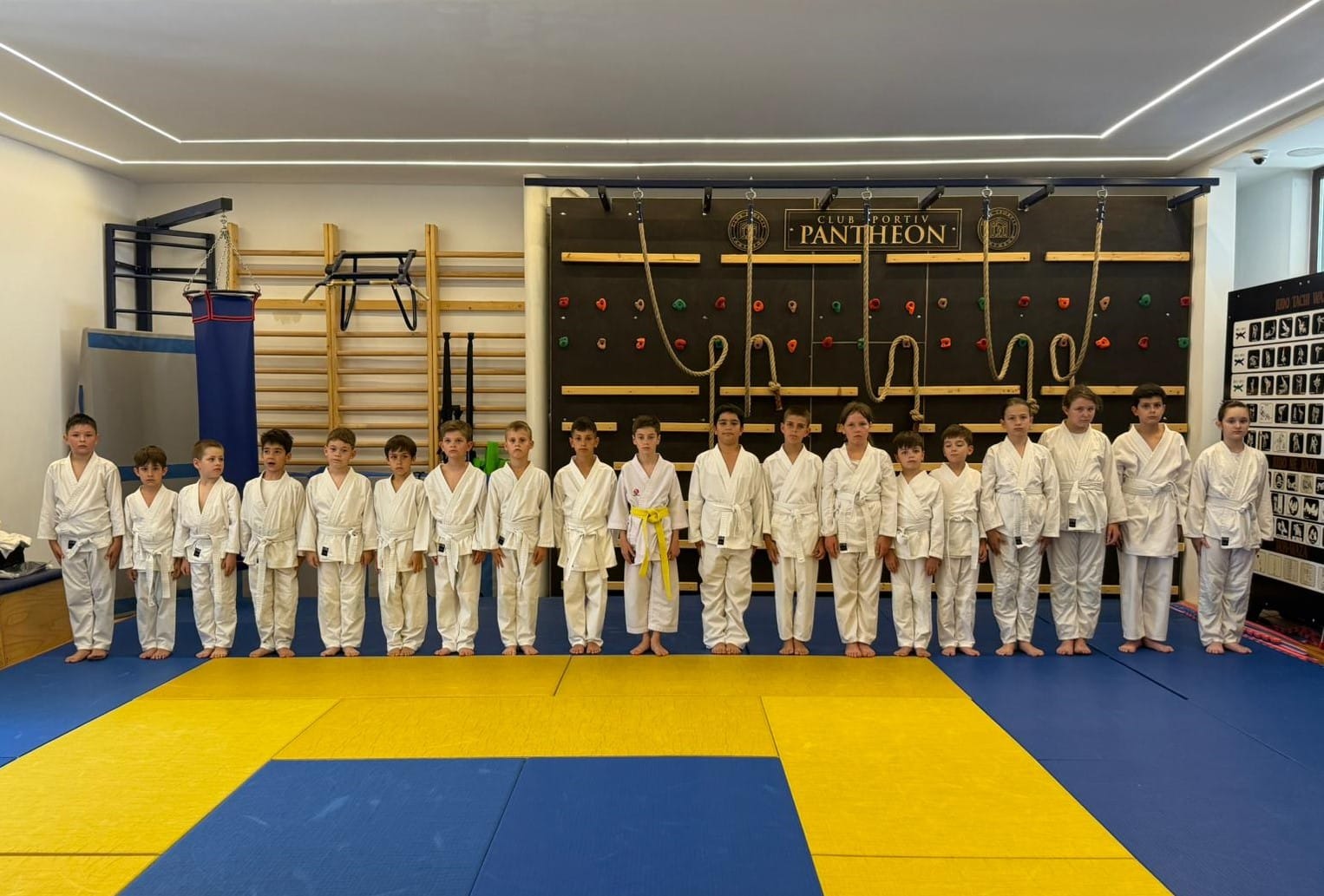 Copiii secției de judo CSM Constanța au trecut cu succes primul test oficial