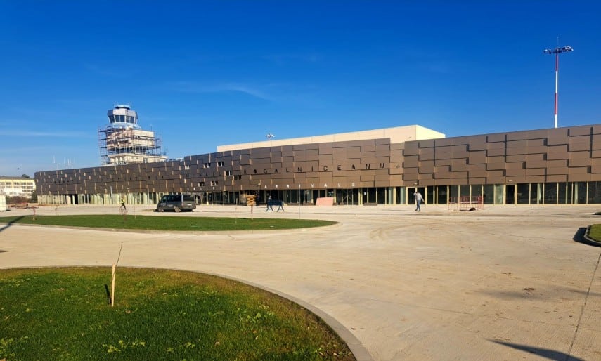 Lucrările de modernizare la Aeroportul Kogălniceanu, în linie dreaptă: Trafic intens și condiții moderne din august