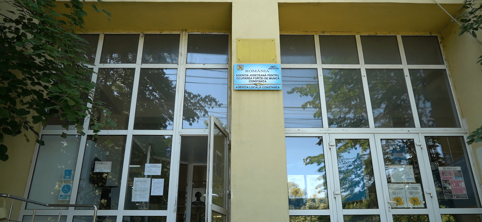 Sprijin pentru carieră: 2.000 de lei și servicii gratuite pentru tinerii care își finalizează studiile în 2025