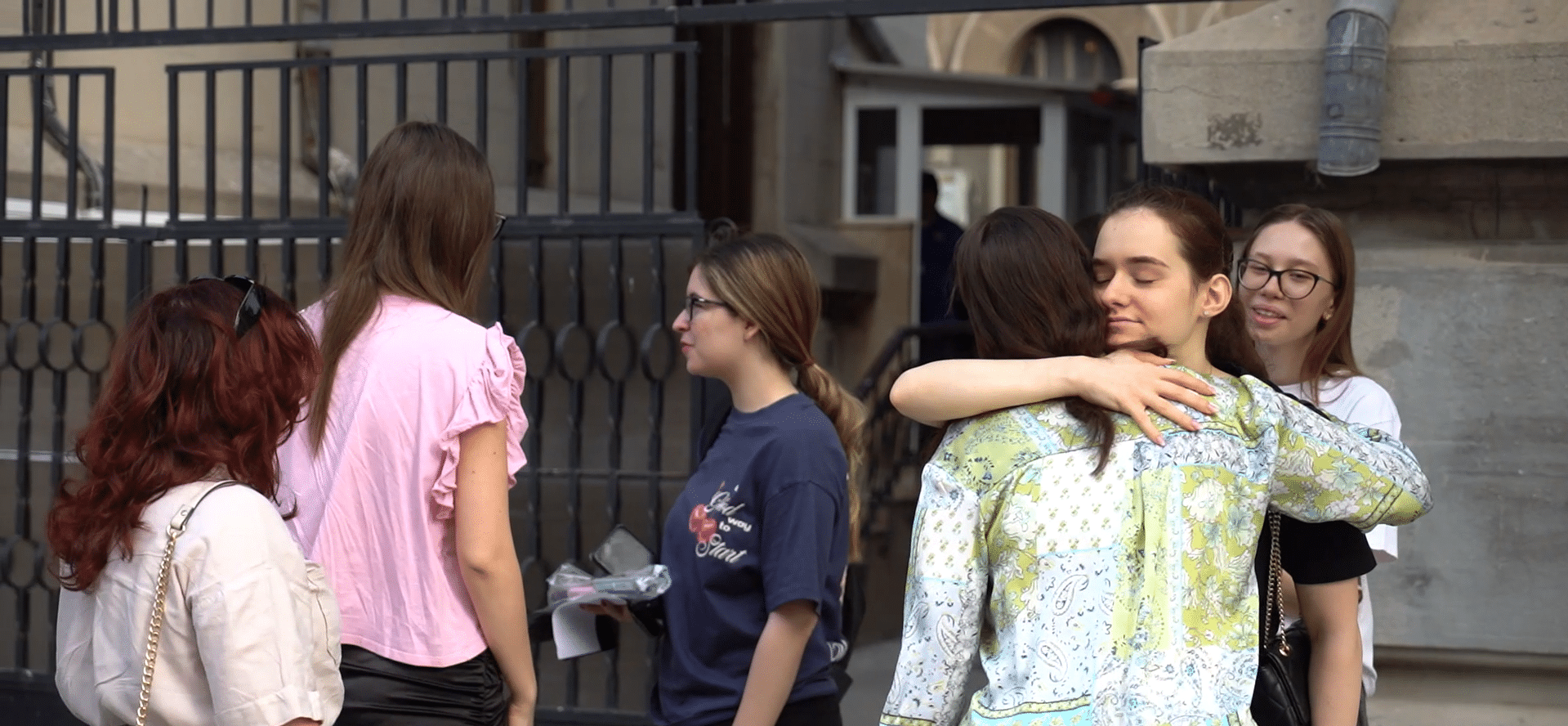 Bac 2025 la Constanța: Eleganță discretă și emoții sincere în rândul elevilor