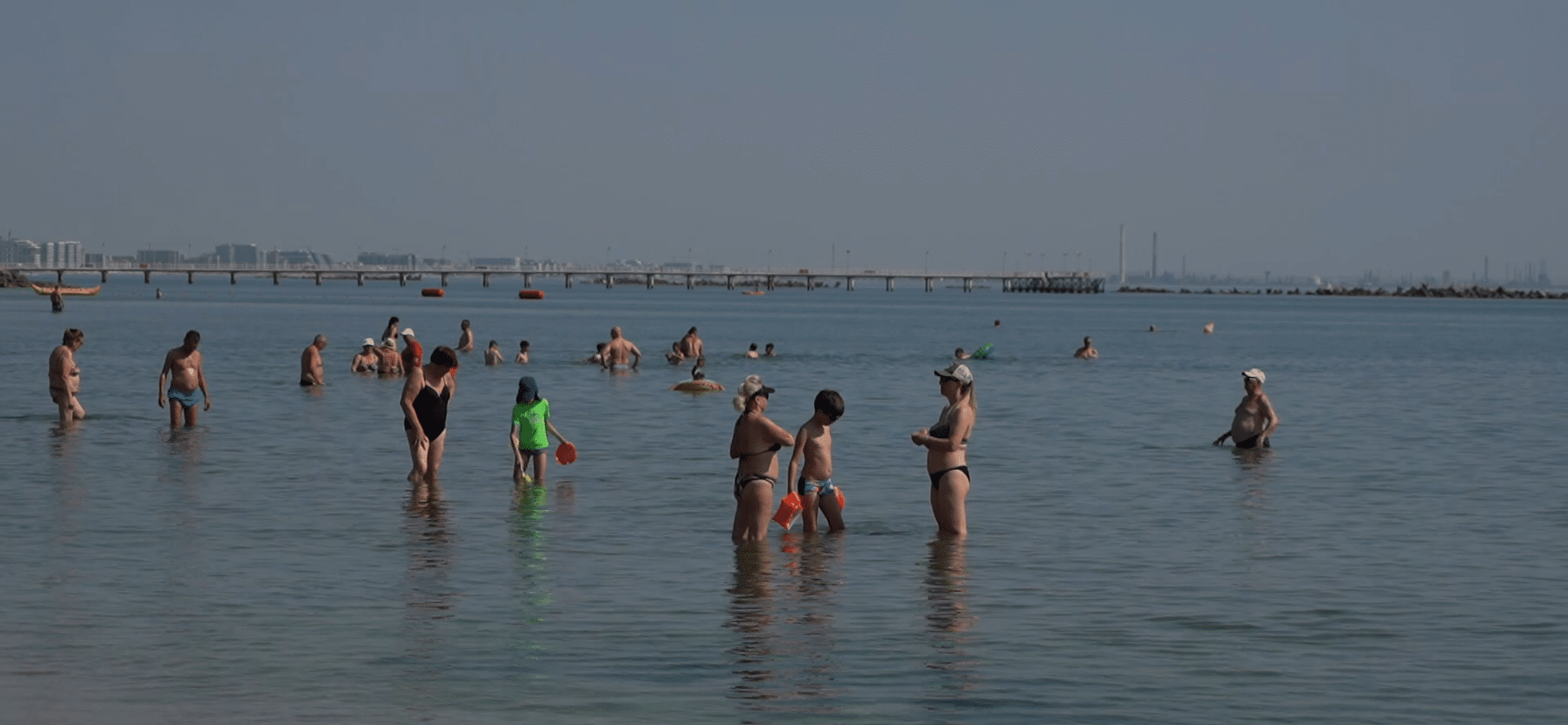 Record de temperatură pe litoral: Expunerea la soare, tot mai riscantă