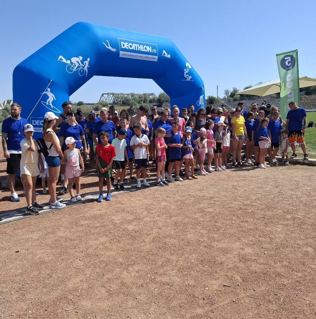 „Crosul Năvodariului” a adunat peste 200 de sportivi și pasionați de mișcare