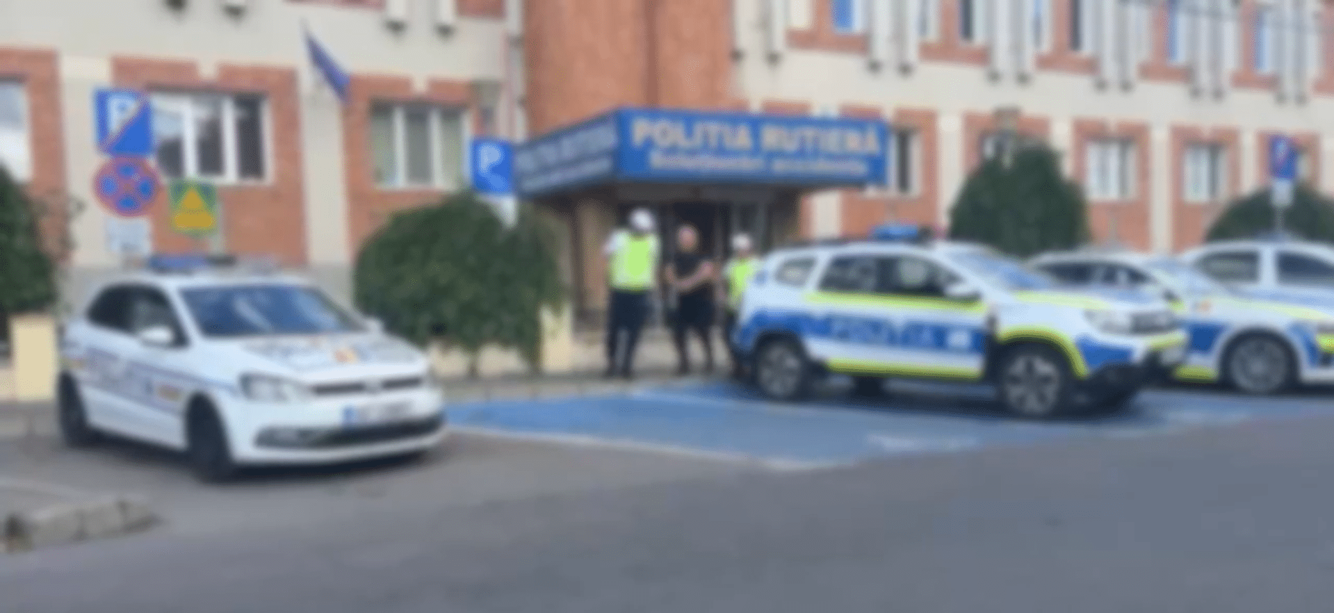 VIDEO: Șofer cu antecedente, reținut după ce a fost prins conducând fără permis pe bulevardul 1 Decembrie din Constanța