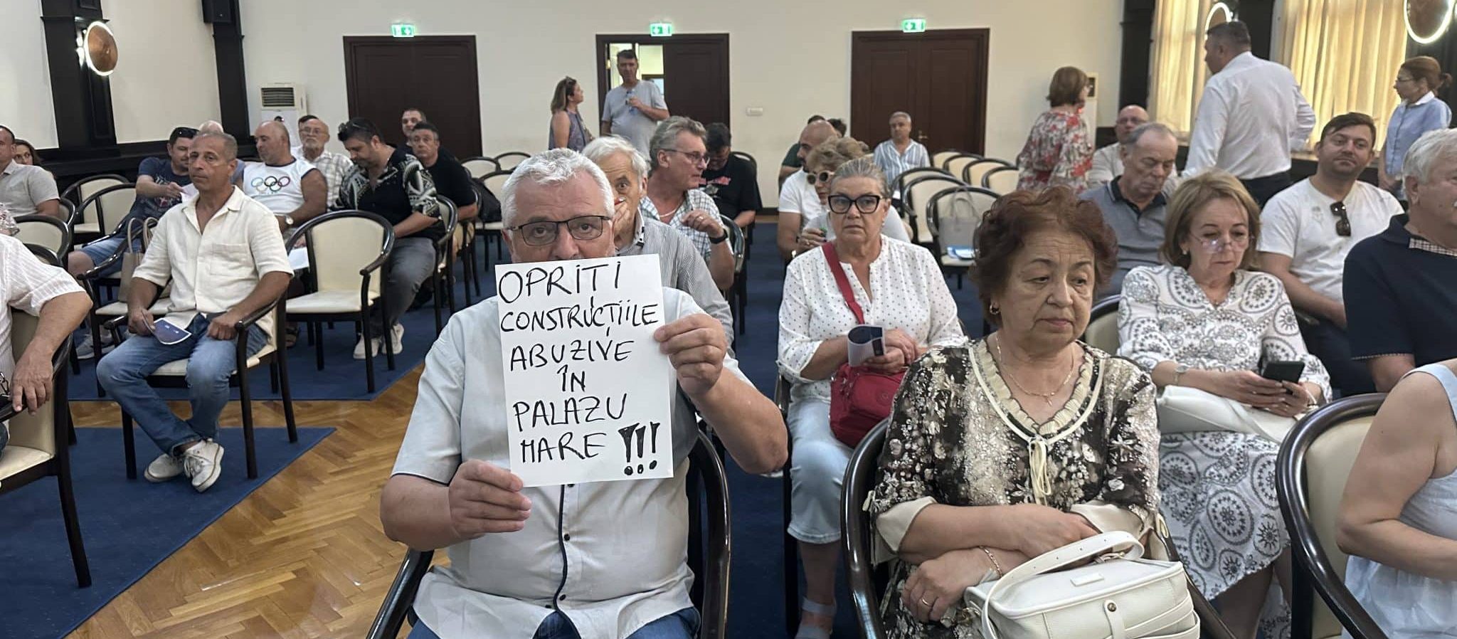 Tensiuni la dezbaterea PUZ-ului Palazu Mare: Locuitorii contestă noul PUZ și dezvoltarea imobiliară haotică