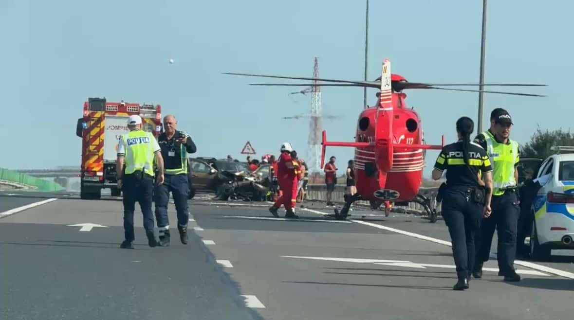 Accident grav pe A4: Elicopterul SMURD a preluat o victimă după impactul dintre două mașini