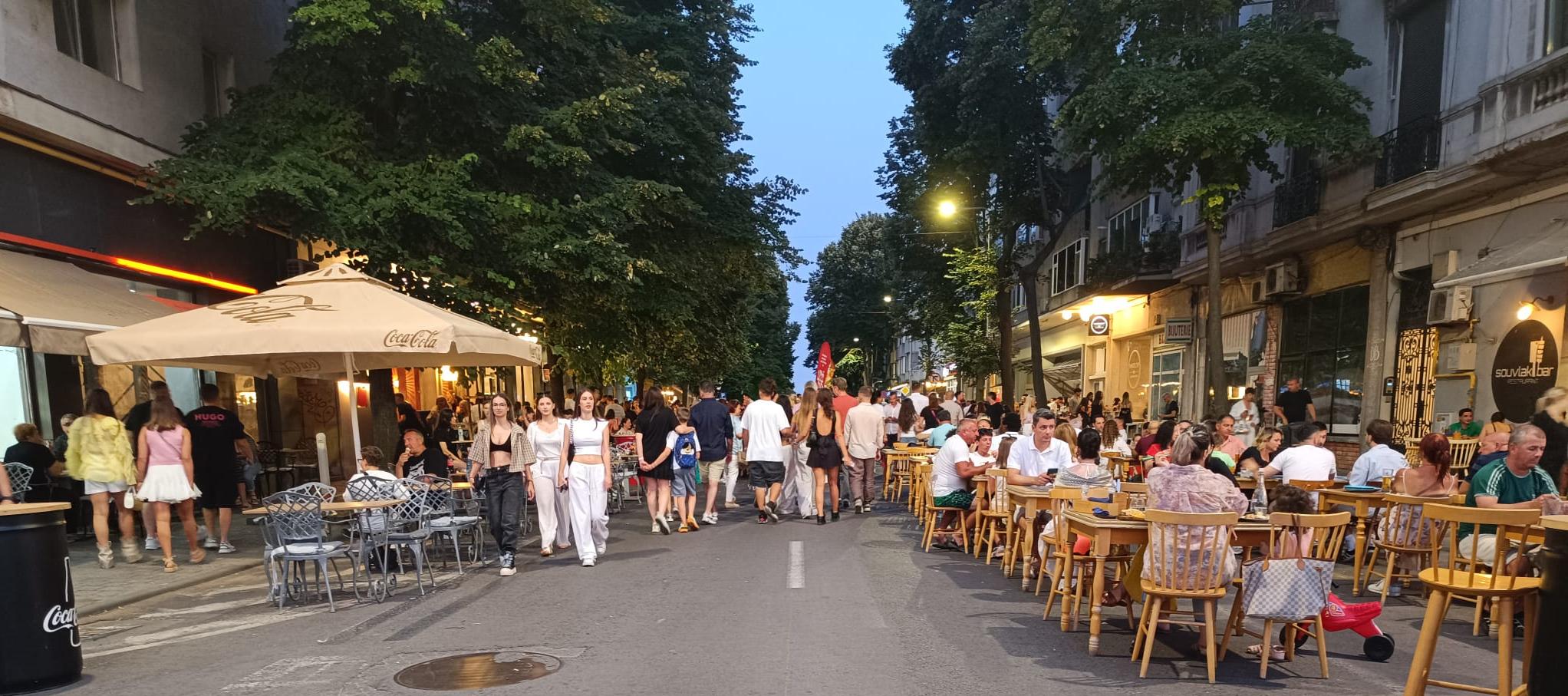 O constănțeancă a lansat o petiție online împotriva închiderii Bulevardului Tomis în weekend