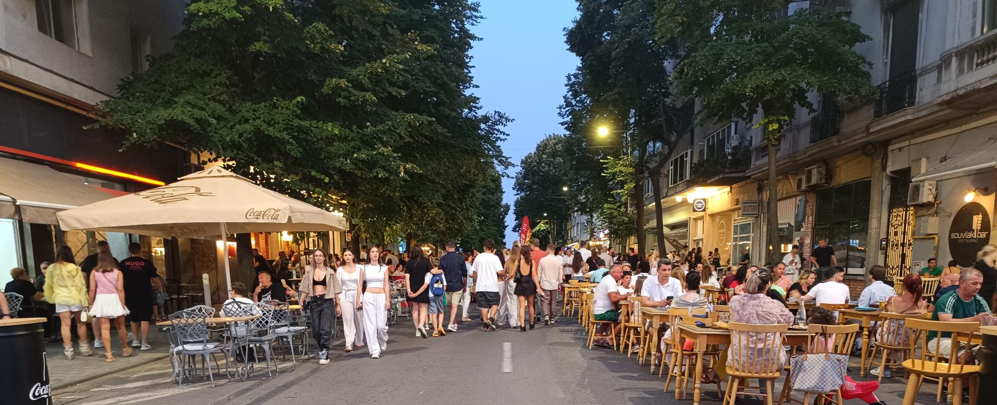 Bulevardul Tomis devine pietonal și în acest weekend. Sunt anunțate restricții de trafic
