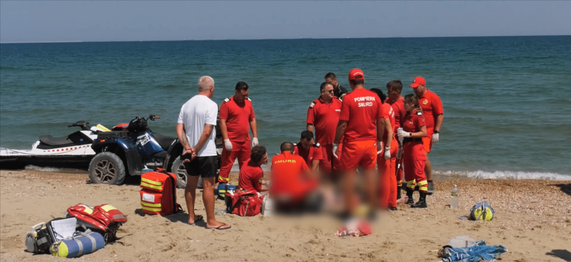Moarte suspectă la Eforie Sud. Anchetă în desfășurare după ce un tânăr a fost găsit în mare cu un rucsac plin cu nisip
