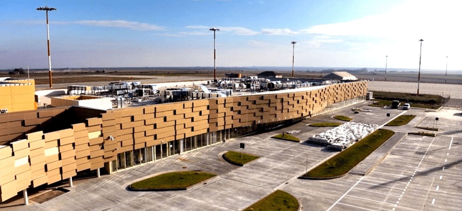Aeroportul Mihail Kogălniceanu rămâne fără zboruri interne și în 2025. Ce planuri are conducerea