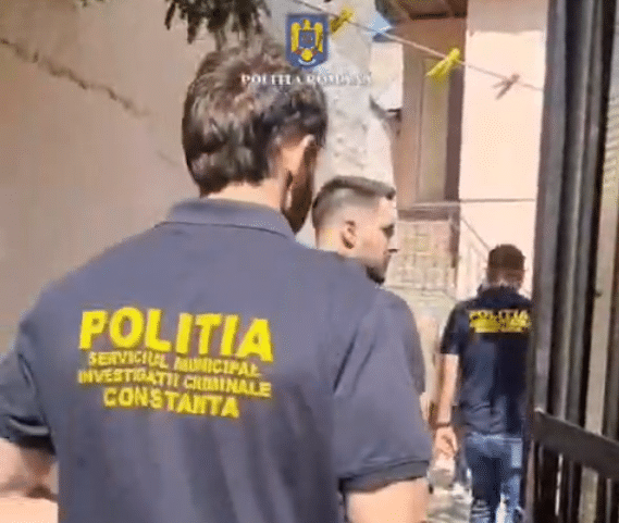 VIDEO. Percheziții în Constanța: Doi bărbați, reținuți după furturi din mașini