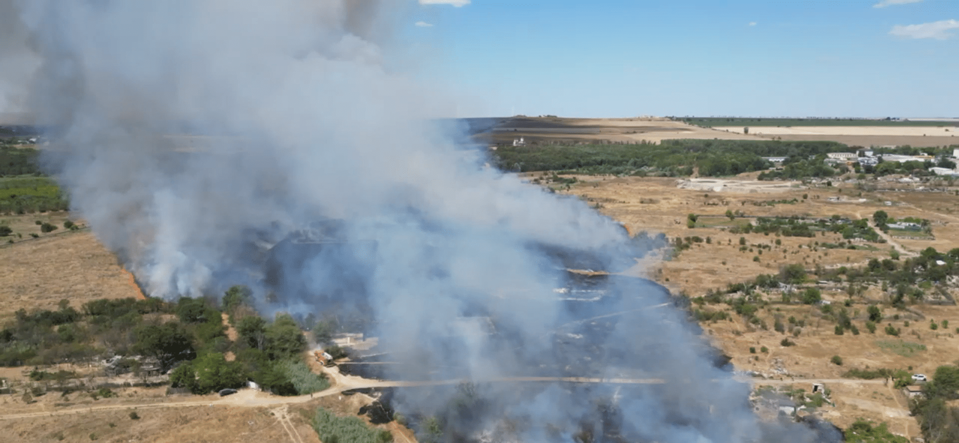 Incendiu devastator la Medgidia: un bărbat și-a pierdut viața, iar 170 de hectare au ars