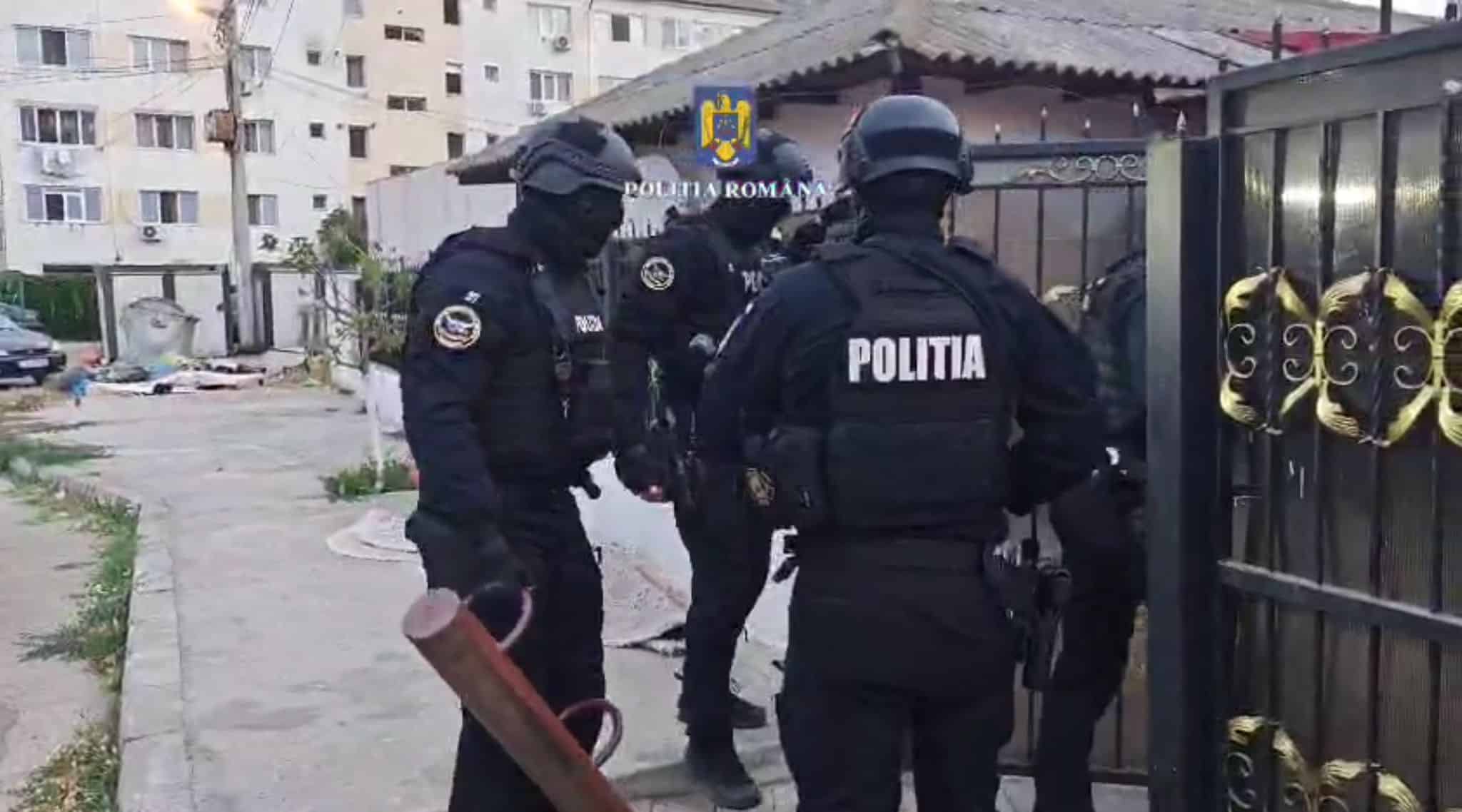 VIDEO: Zeci de percheziții în Constanța, București și alte trei județe, într-un dosar de proxenetism. 10 suspecți, duși la audieri