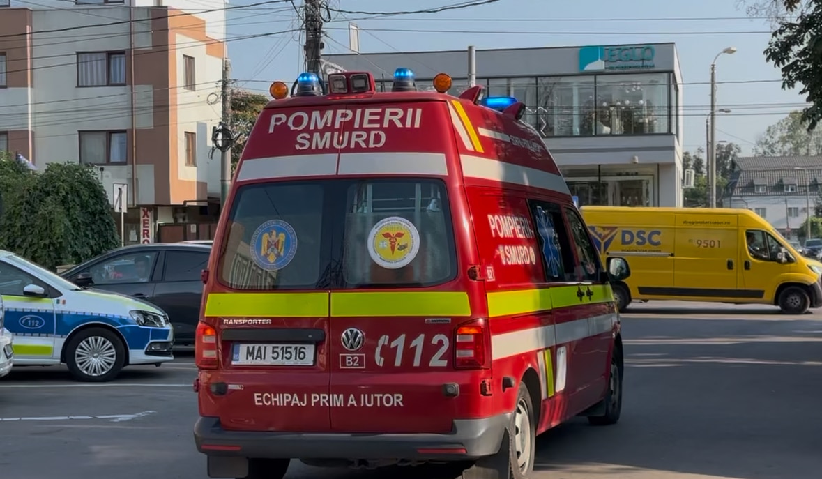 Accident rutier cu două mașini pe strada Stejarului din Constanța