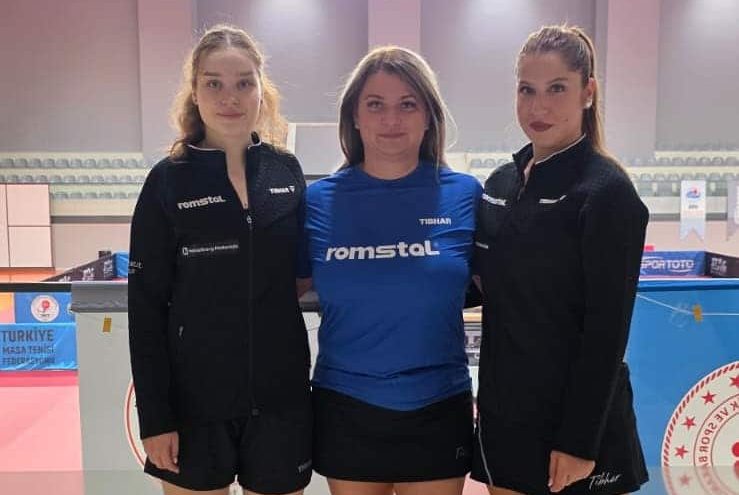 CSM Constanța: Elena Zaharia și Bianca Mei-Roșu încep cu victorii la Campionatul Balcanic de Tenis de Masă