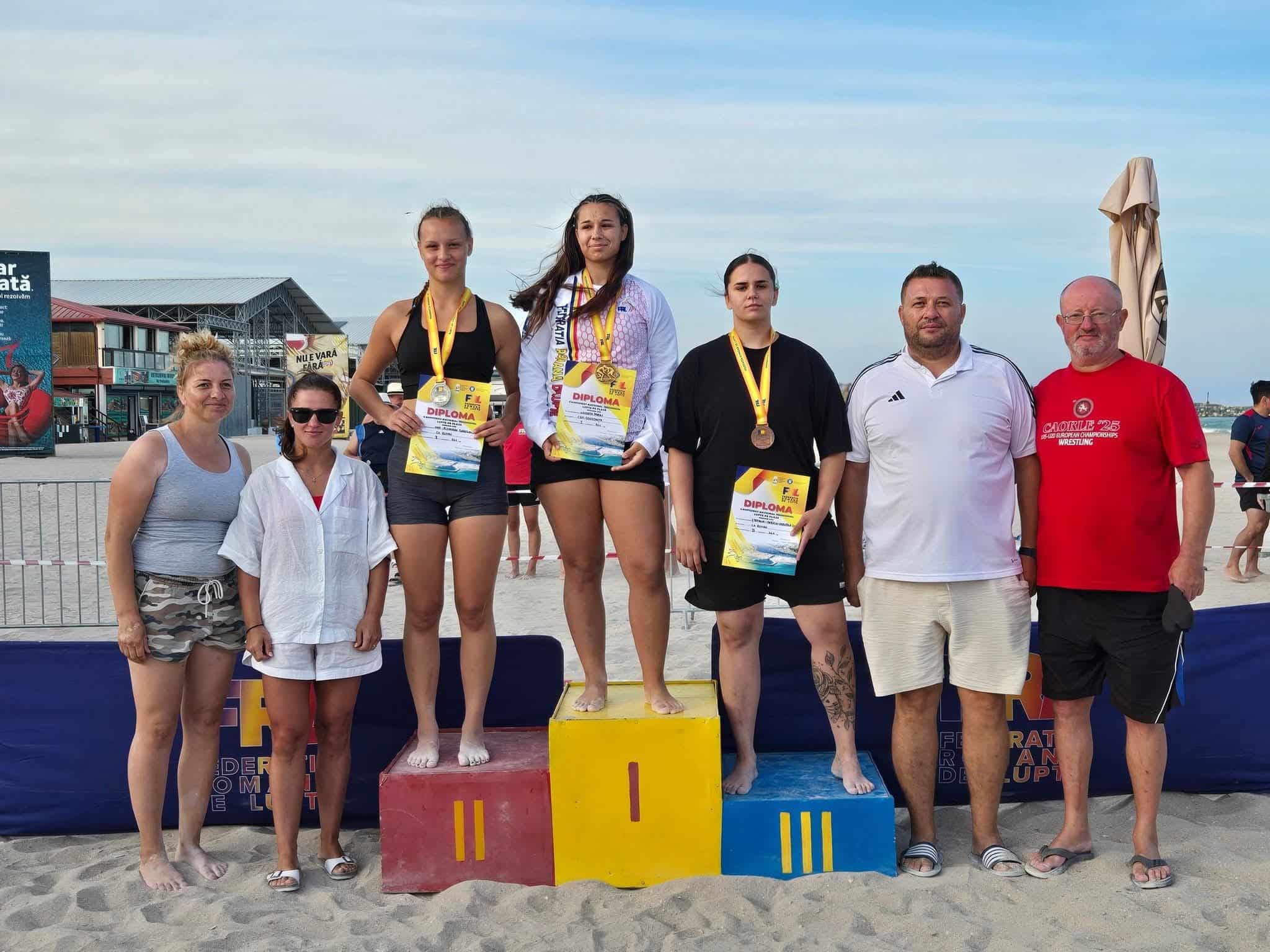 Medalii pentru luptătorii de la CSM Constanța la Campionatul Național de lupte pe plajă