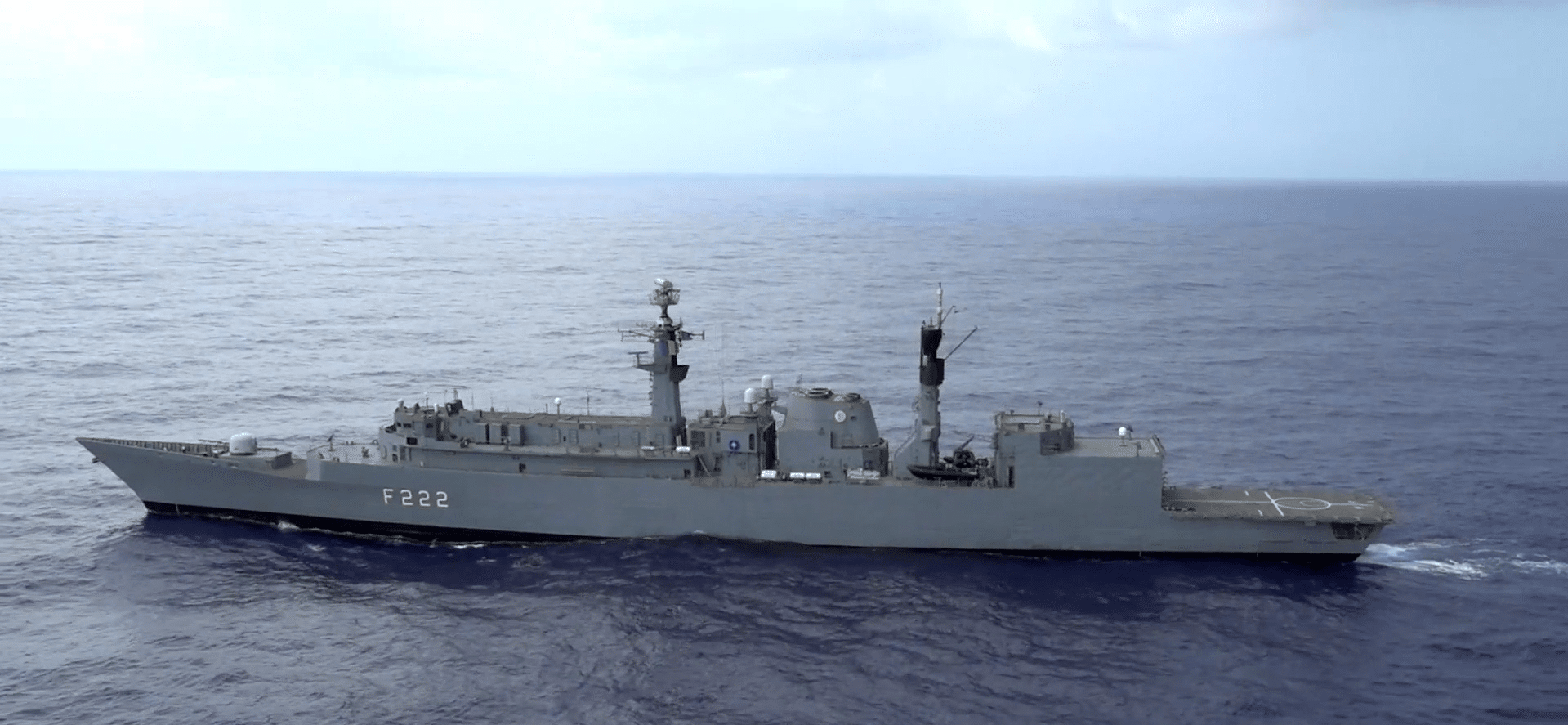 Fregata „Regina Maria”, prima escală în Creta în cadrul misiunii NATO Sea Guardian