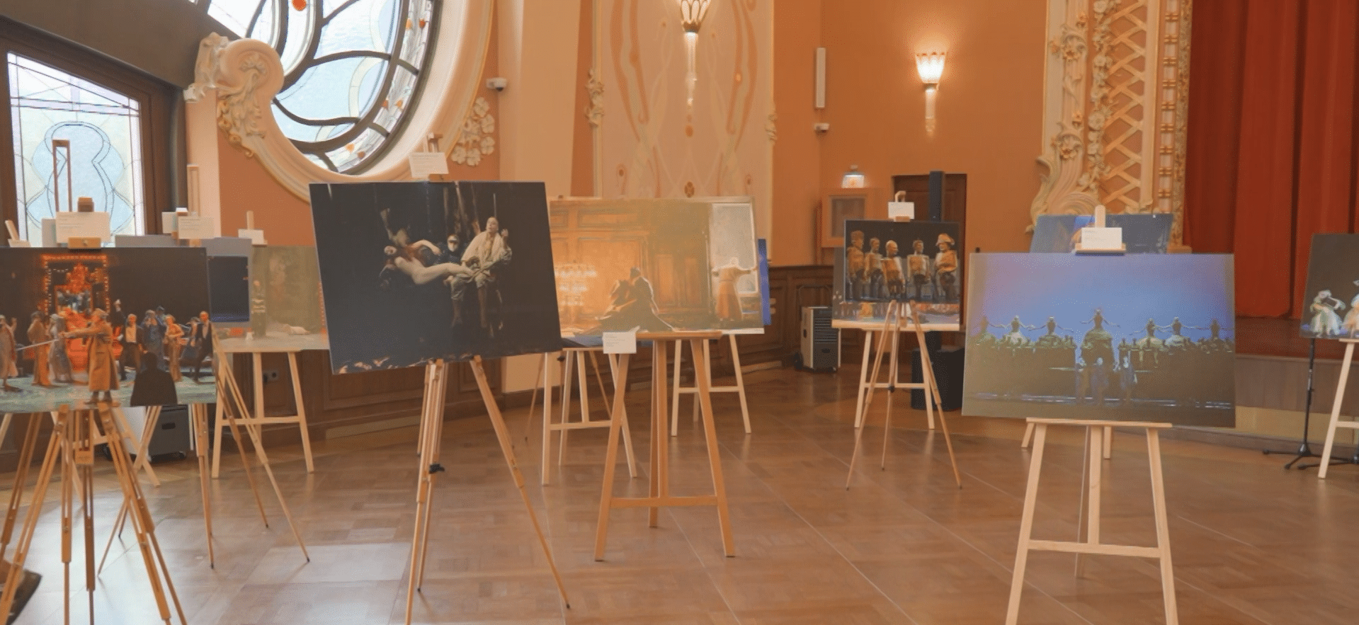 Fotografii de teatru în Sala Oglinzilor: Cazinoul, gazda artei scenice a lui Purcărete
