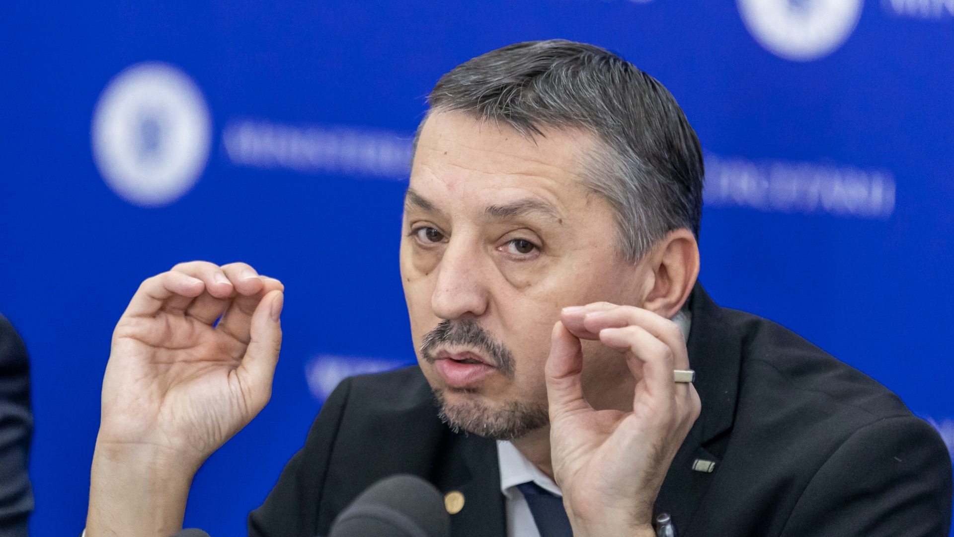 Ministrul Educației și-a dat demisia după un an. Daniel David: „Am ales responsabilitatea în locul abandonului, iar peste ani cred că asta va conta”