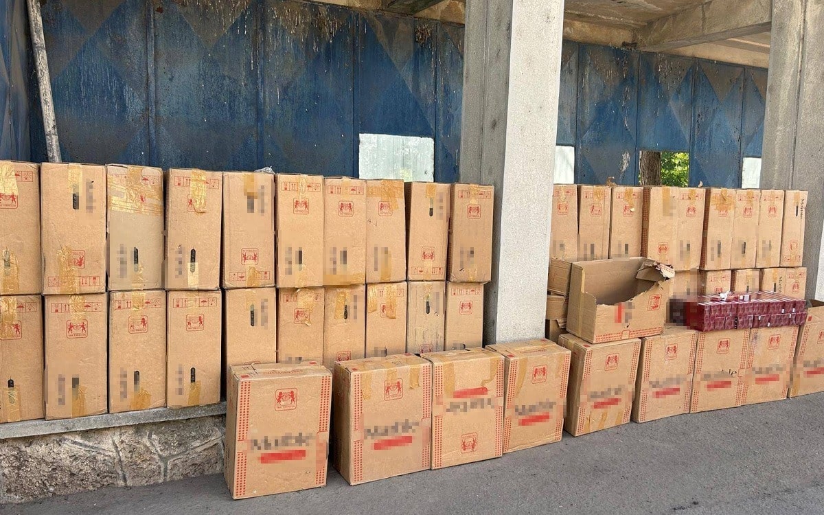 FOTO/VIDEO: Țigări ilegale în valoare de jumătate de milion de lei, confiscate la Negru Vodă
