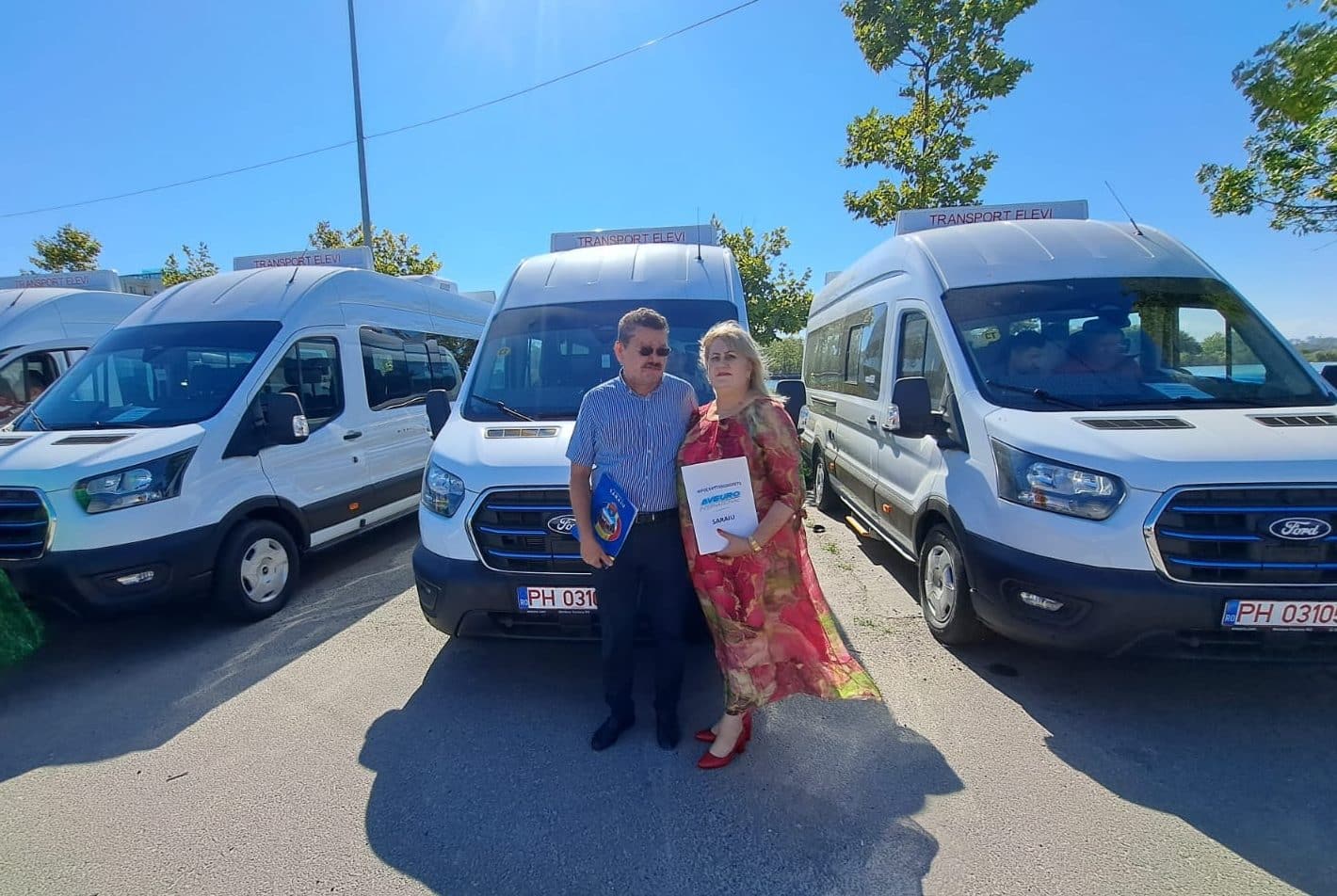 Elevii din Saraiu vor merge la școală cu un microbuz electric – premieră pentru comunitate