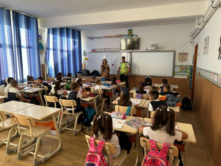 Proiectul ,,Scoate violența școlară din anonimat!” continuă în școlile din municipiul Constanța