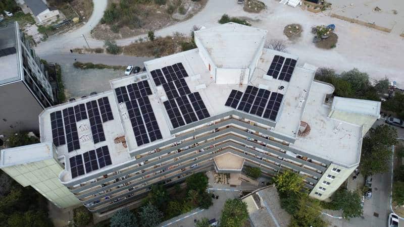 Universitatea Ovidius din Constanța: primul megawatt-oră de energie verde din centralele fotovoltaice