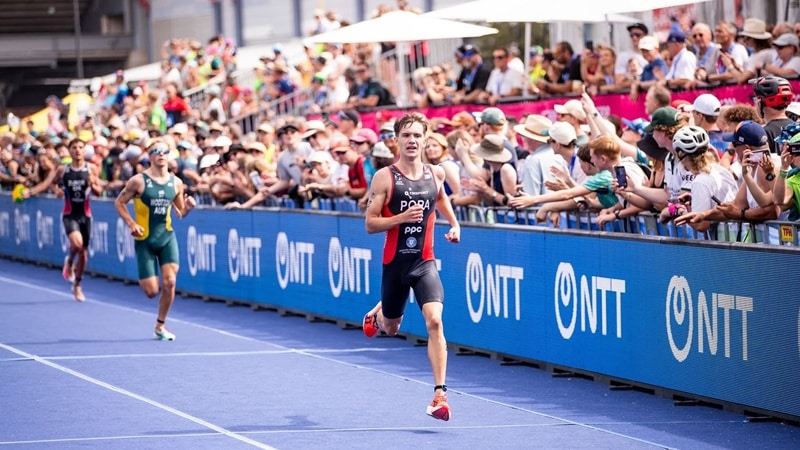 România în Top 10 mondial: constănțeanul Carol Popa încheie cursa pe locul 8 la Campionatul Mondial de Triatlon din Australia