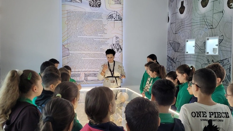 Activități cu zâmbete și curiozitate la Muzeul „Axiopolis” – Centrul Hamangia Cernavodă