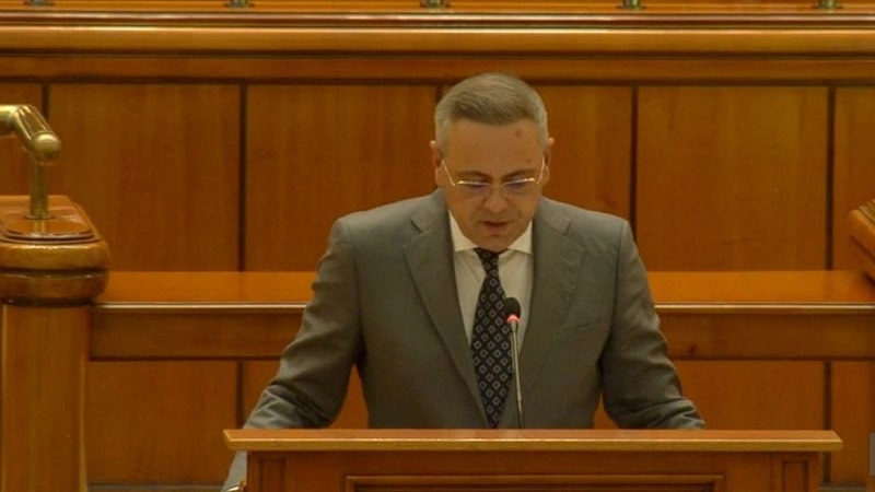 Moțiunea împotriva ministrului Agriculturii, dezbătută în Parlament. Barbu: „Se pare că unii colegi din AUR au confundat sezonul recoltei cu sezonul moțiunilor”
