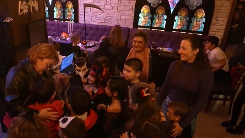 Magie, dans și costume spectaculoase. Elevii Colegiului Pedagogic din Constanța au furat startul Halloween-ului