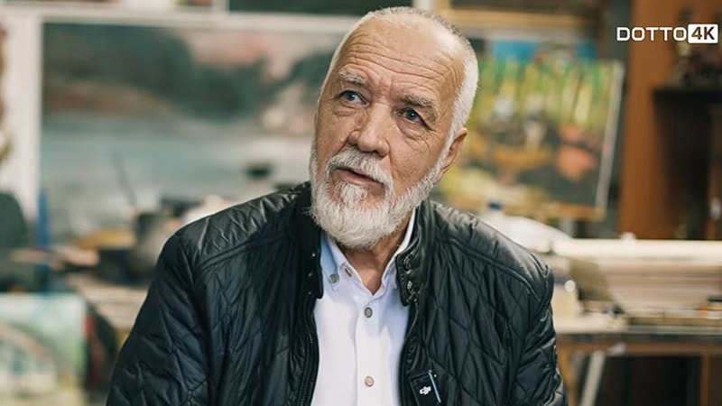 Vernisaj caritabil la Constanța! Picturile lui Marian Teletin aduc speranță copiilor fără posibilități, prin campania „Vreau să merg la școală”