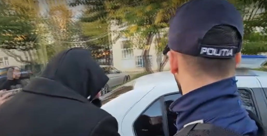 Un preot din Constanţa a ajuns încătuşat la secţia de poliţie! Scandal cu un alt șofer în trafic