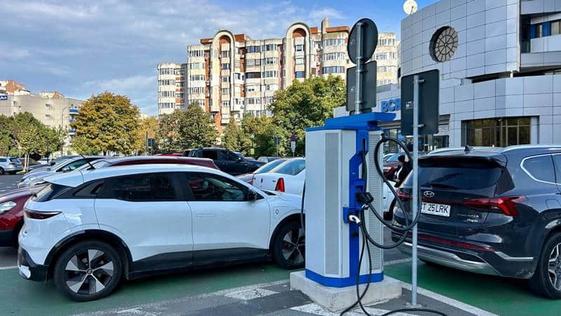 Cele 18 stații de reîncărcare pentru vehicule electrice din Constanța sunt funcționale. Primăria: Tariful este unul dintre cele mai mici din țară