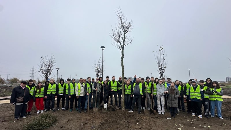 Acțiune de plantare în parcul „Perdeaua Verde” de Ziua Dobrogei