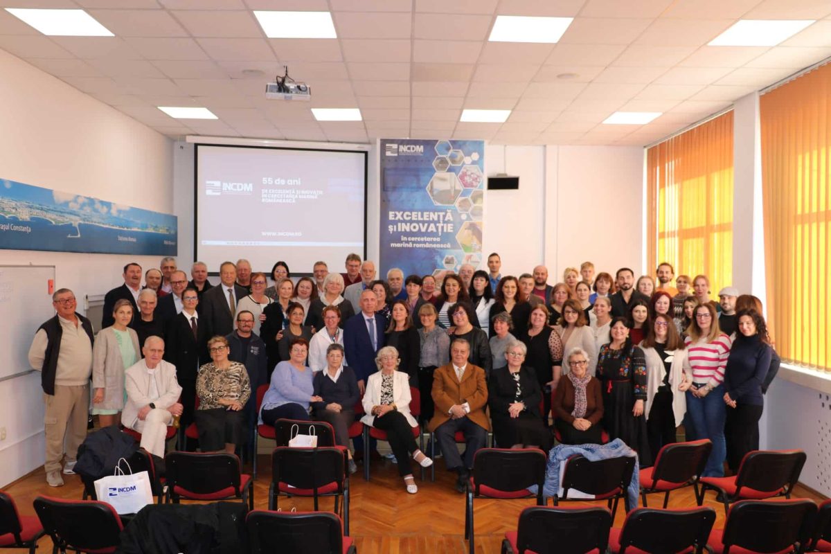 INCDM „Grigore Antipa” a împlinit 55 de ani de activitate. Moment emoționant la Ceremonia de Decernare a Medaliilor pentru cei care au pus o cărămidă la temelia instituției