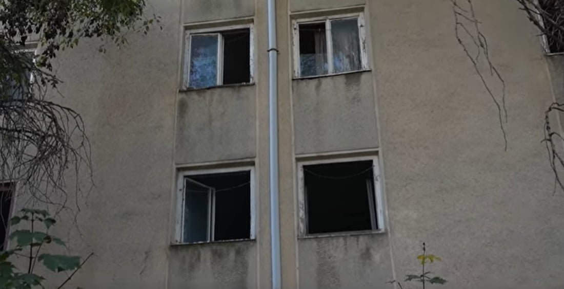 Două blocuri părăsite din zona CET vor fi reabilitate complet și transformate în locuințe sociale