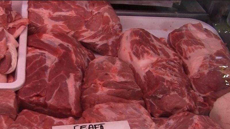 Prețurile la carnea de porc cresc de la o zi la alta. Pentru mulți constănțeni, masa de Crăciun devine un lux