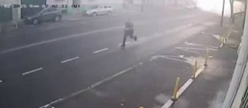 Accident în Constanța. Un polițist beat a lovit o mașină și a fugit de la locul accidentului