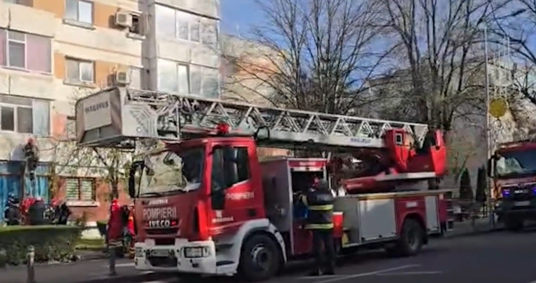 Panică într-un bloc din Constanța. O bătrână a leșinat, iar o oală a rămas pe foc
